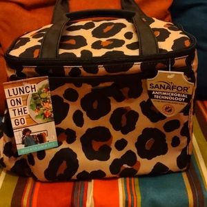 Insulated leopard lunch pail